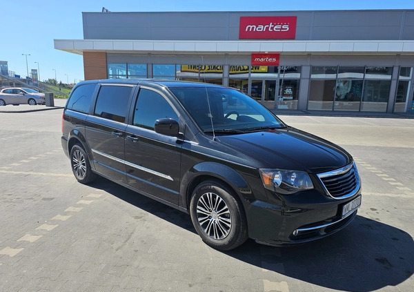 Chrysler Town &amp; Country cena 57500 przebieg: 183000, rok produkcji 2014 z Mława małe 191